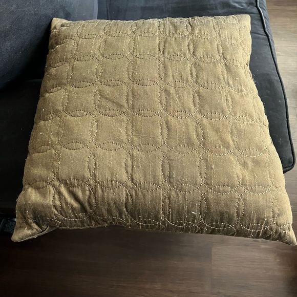 Sofa pillows - Picture 3 of 5